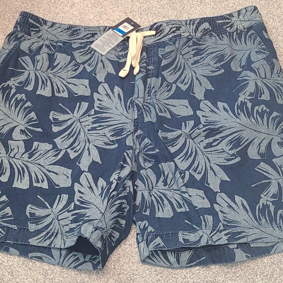 Tommy Hilfiger Other - Tommy Hilfiger shorts athletic XL